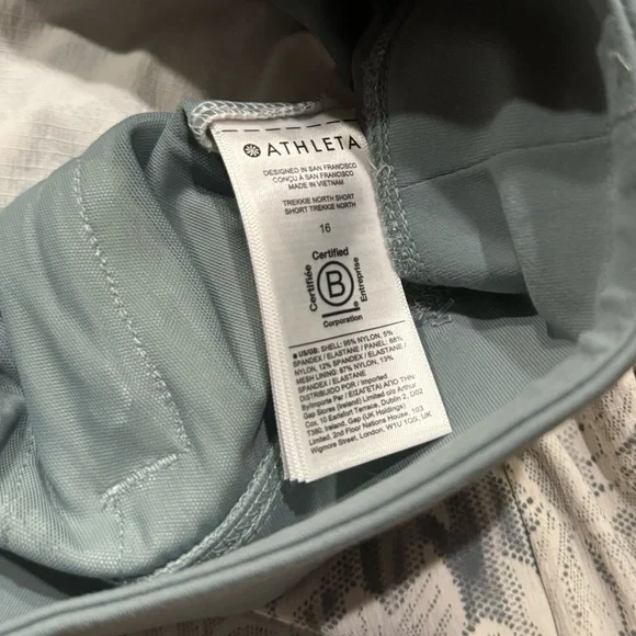 ATHLETA TREKKIE NORTH SHORT SZ 16 NWOT - Picture 12 of 14